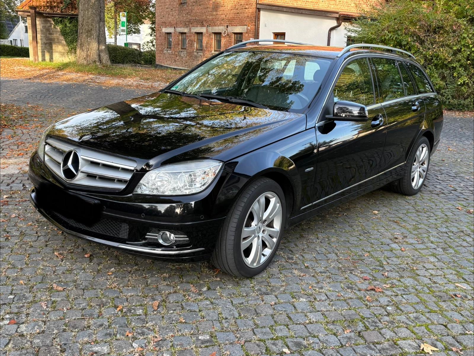 Mercedes-Benz C200, 2010