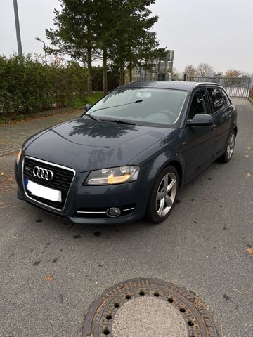 Audi A3 8P Automatik 1.4 TFSI Schaltwippen...