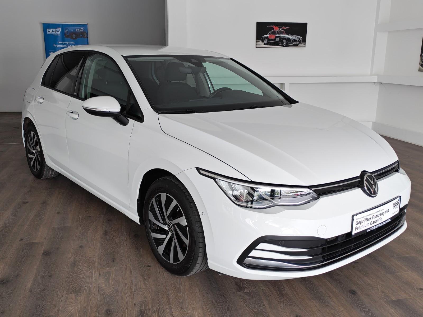 Volkswagen Golf VIII Lim. Active LED+NAVI+SHZ+PDC