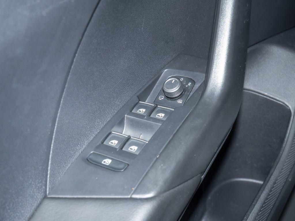 Volkswagen T-Cross 1.0 TSI Move APP Sitzhzg PDC Light-Assis, миниатюра 18