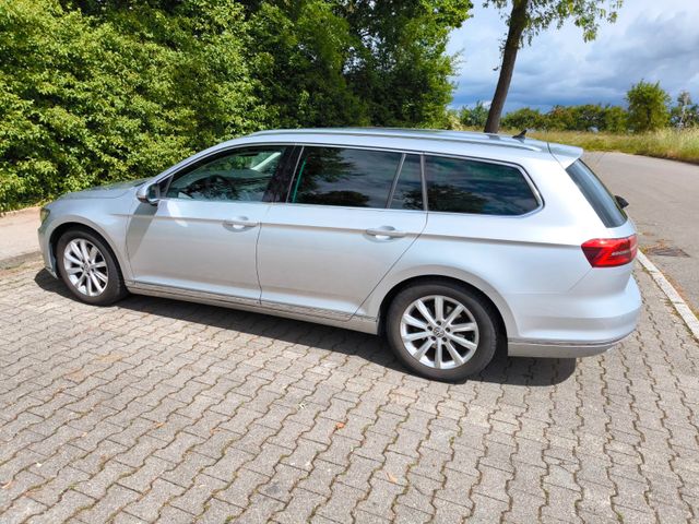 VW Passat Variant Highline 1.5 TSI.DSG,Navi,Leder