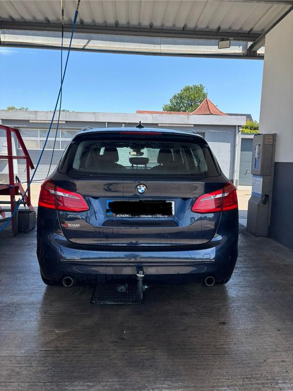 BMW 220