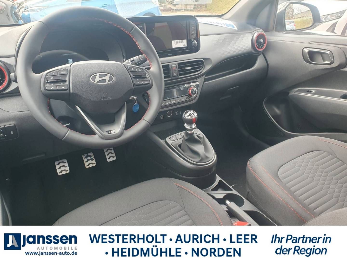 Fahrzeugabbildung Hyundai i10 FL (MY25) 1.0 T-GDI (90 PS) 5-MT 2WD N Line