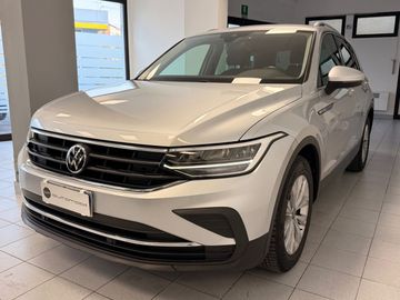 Volkswagen Tiguan - 3