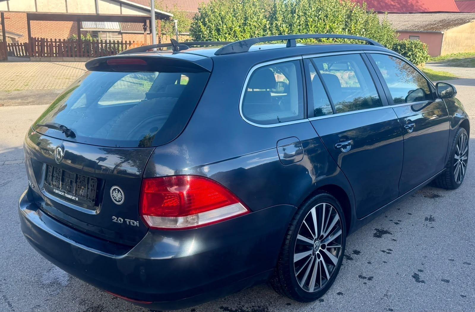 Volkswagen Golf 2009 — engine 140 HP (103kW)