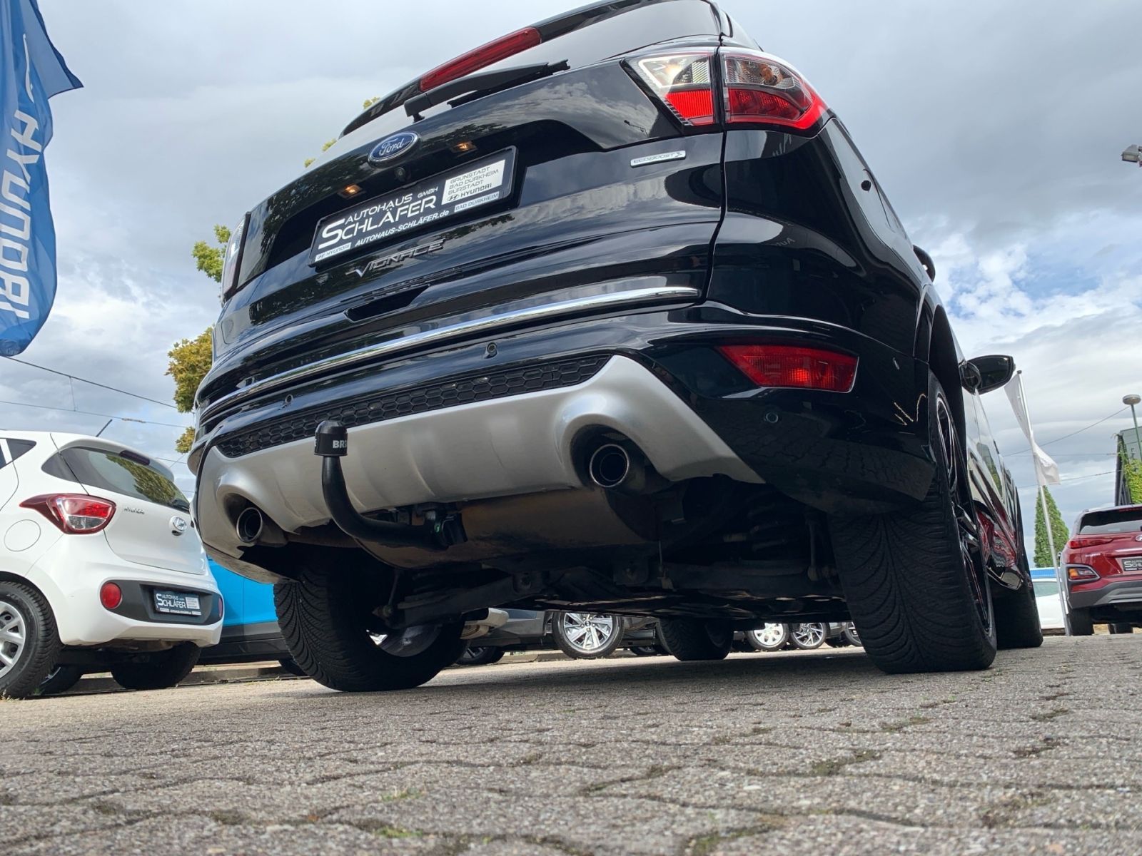 Fahrzeugabbildung Ford Kuga 1.5 EcoBoost Automatik Vignale 4x4 AHK