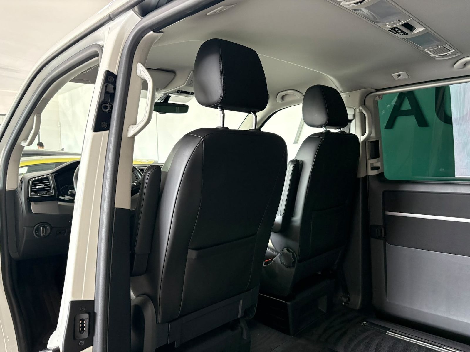 Volkswagen T6 Multivan EDITION LEDER AHK STHZG CAM DYN LED foto 14