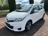 Toyota Yaris Edition 2014 - Toyota aus 2014 mit Benzin-Antrieb: Kleinwagen