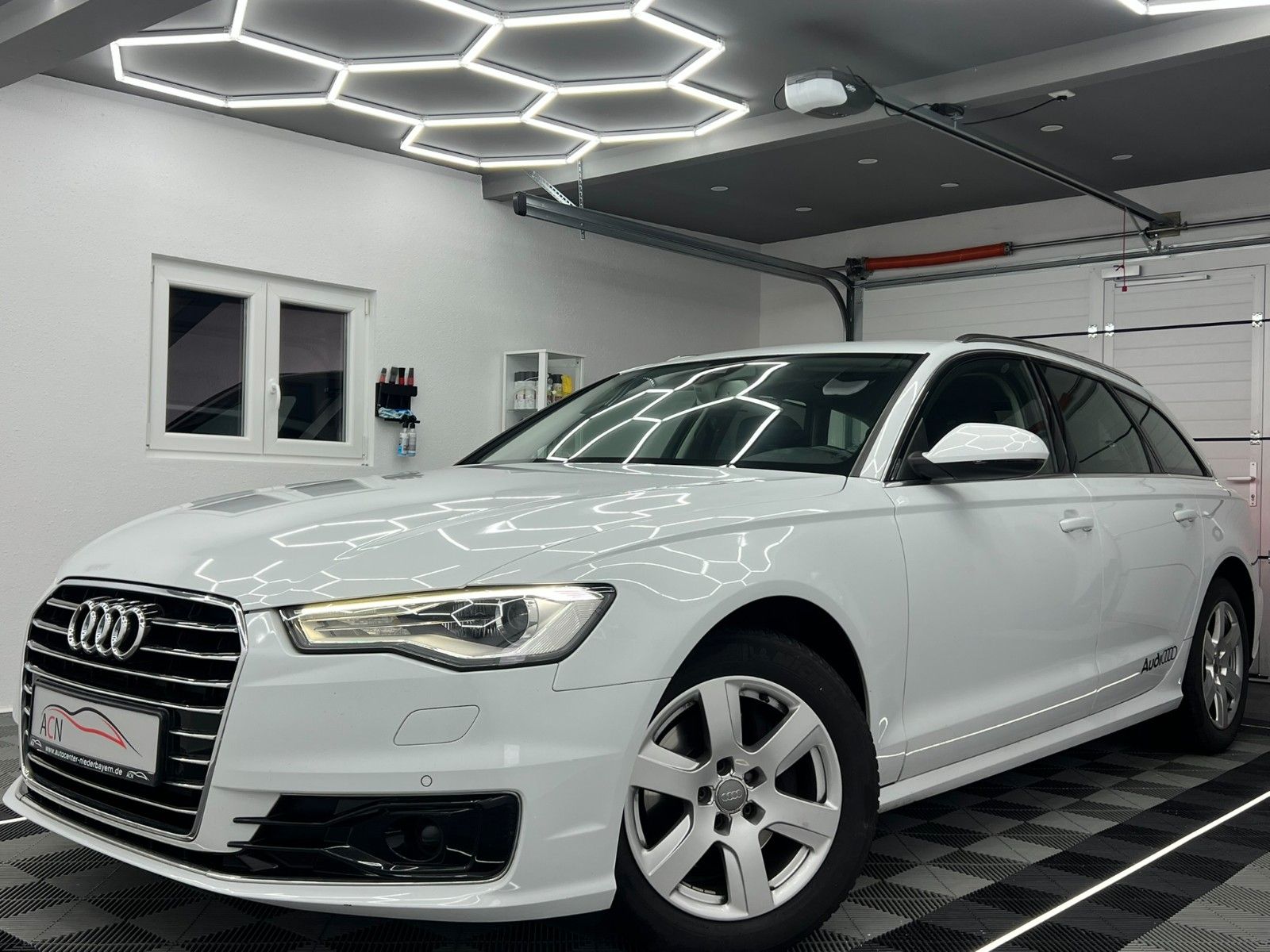 Fahrzeugabbildung Audi A6 Avant 2.0 TDI ultra/NAVI/KAMERA/4-ZONEN/ACC