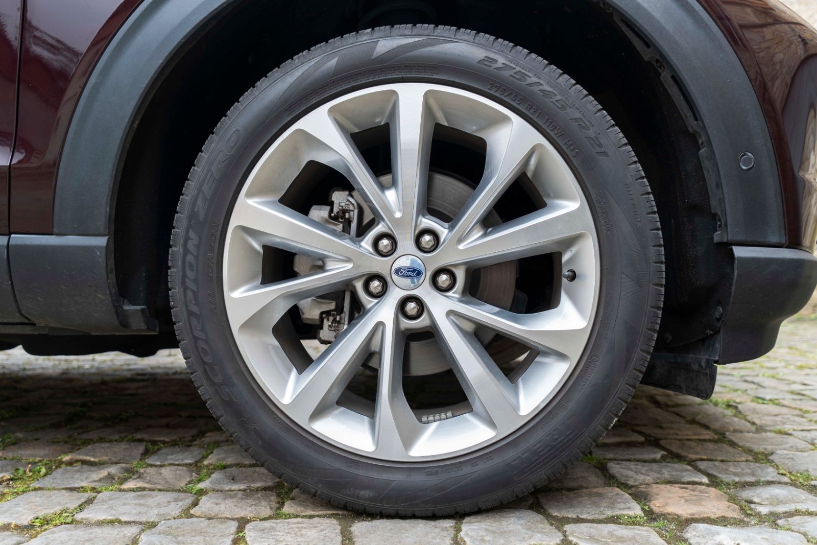 Fahrzeugabbildung Ford Explorer 3.0L Platinum PANO 360° B&O ACC AHK LED