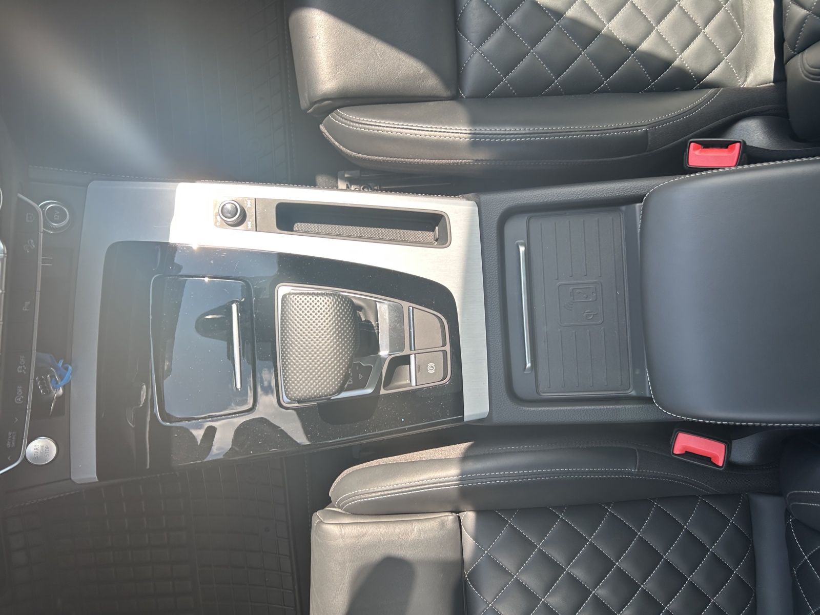 Fahrzeugabbildung Audi Q5 45 TFSI advanced S-Line quattro LED AHK Navi