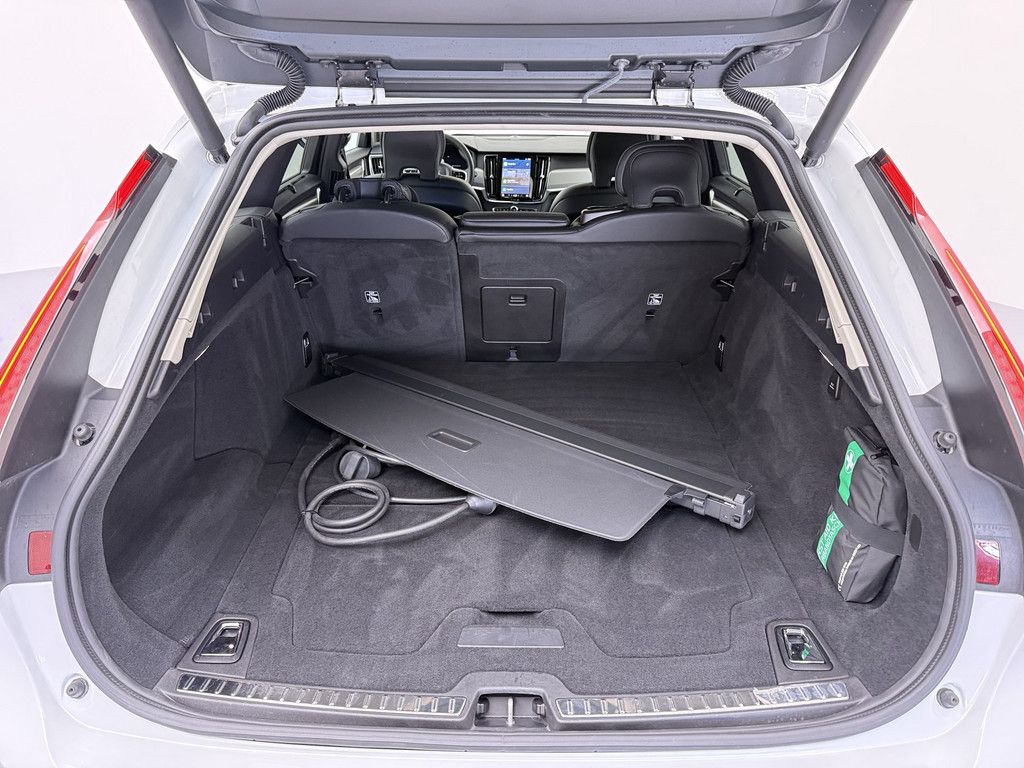 Volvo V90 T6 AWD Plus Dark Recharge Plug-In Hybrid *36 foto 18