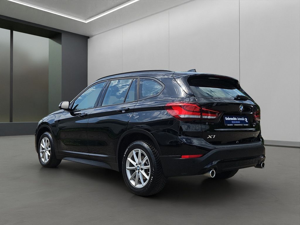 BMW X1 sDrive18d LED NAVI KAMERA SPORTSITZ 17" AHK foto 4