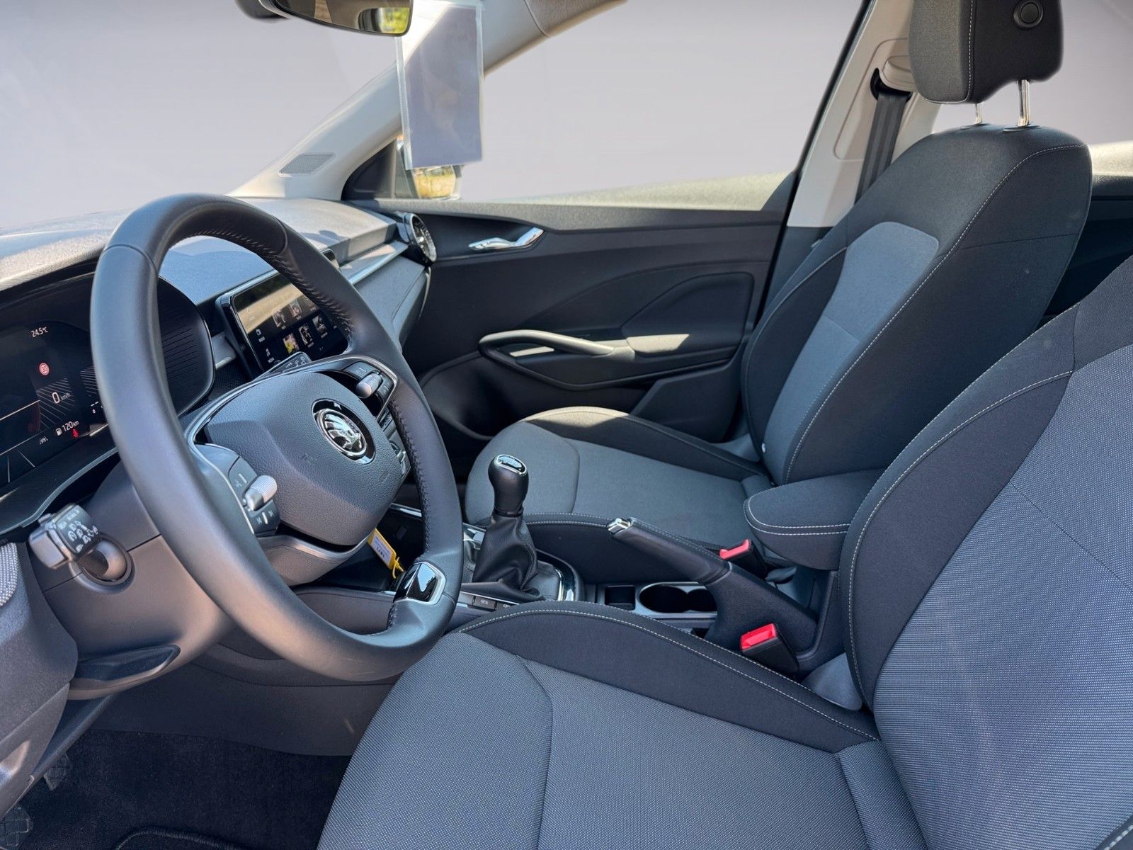 Fahrzeugabbildung SKODA Fabia Selection 1.0 MPI