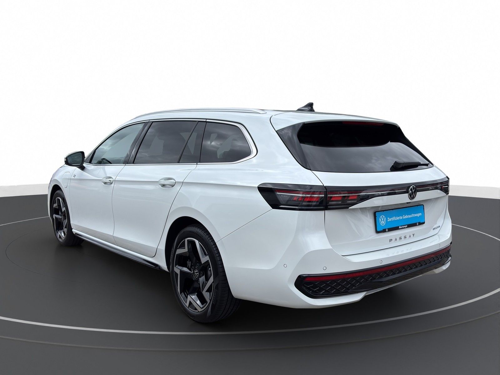 Volkswagen Passat Variant 1.5 eHybrid R-Line AHK MATRIX LM foto 2