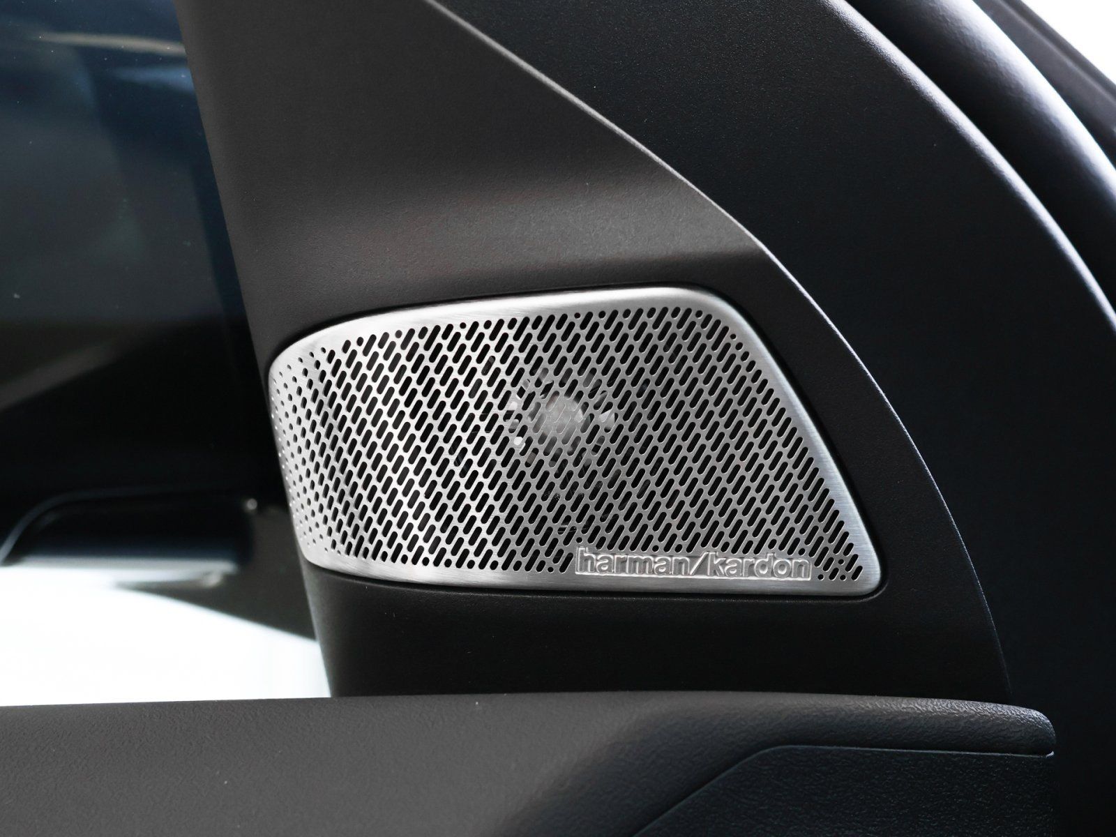BMW iX3 - Bild 10