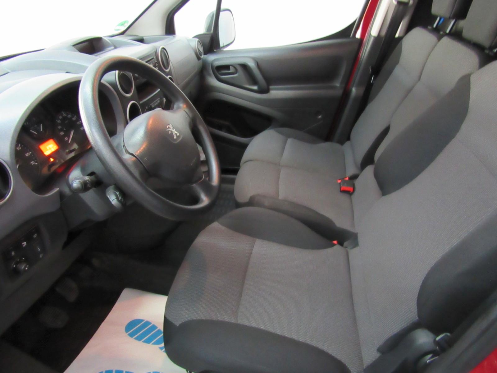 Peugeot Partner L1 Premium 1.Hand Tempomat PDC TÜV+++++