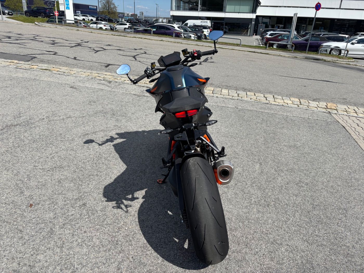 Fahrzeugabbildung KTM 1290 Super Duke R Evo Tech Pack
