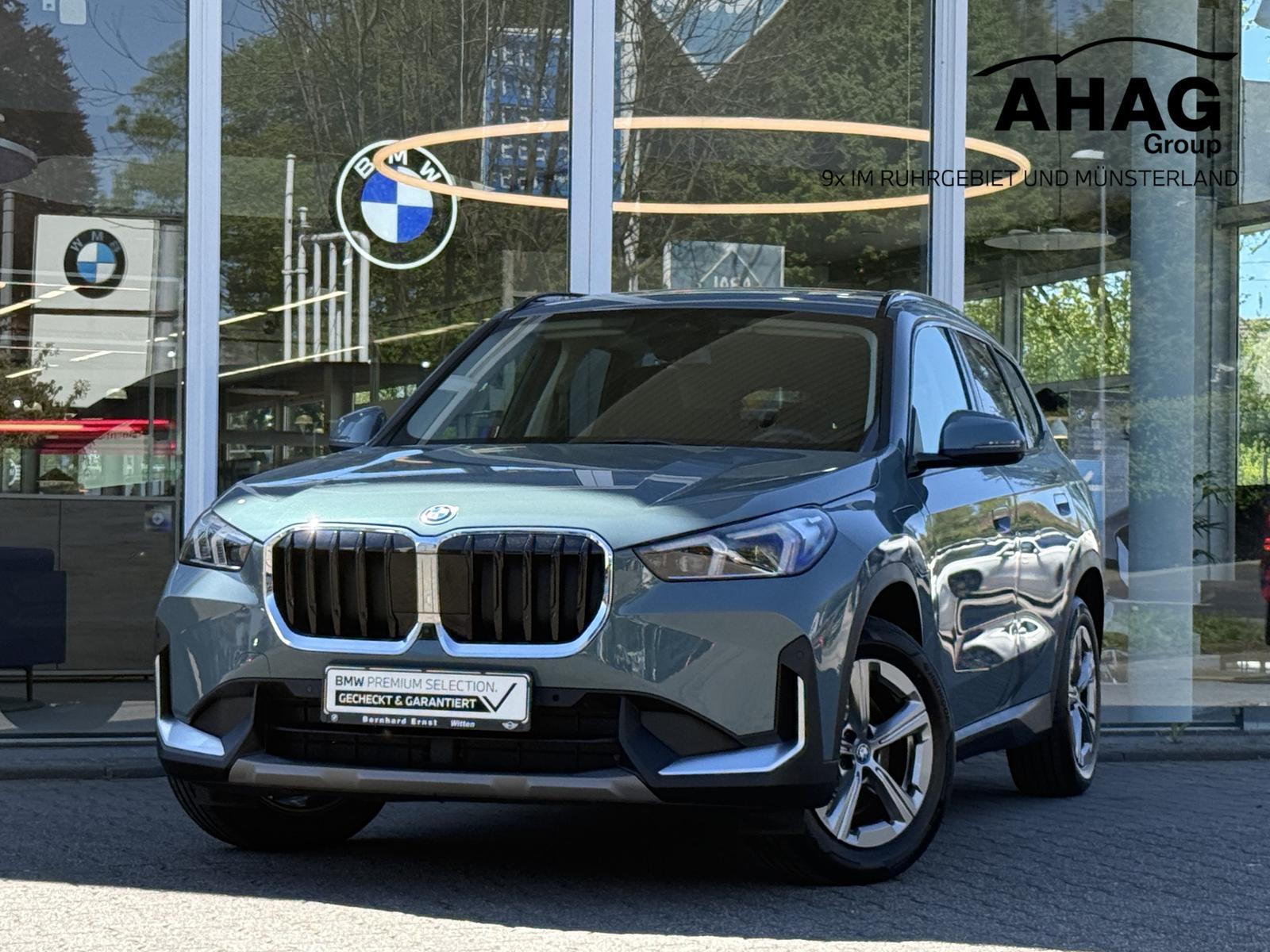 BMW X1 xDrive25e AHK Pano Driv.Ass.Prof. HuD 360°