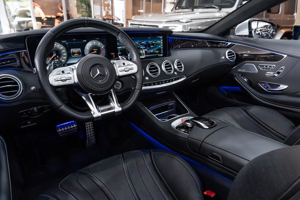 Mercedes-Benz S 560