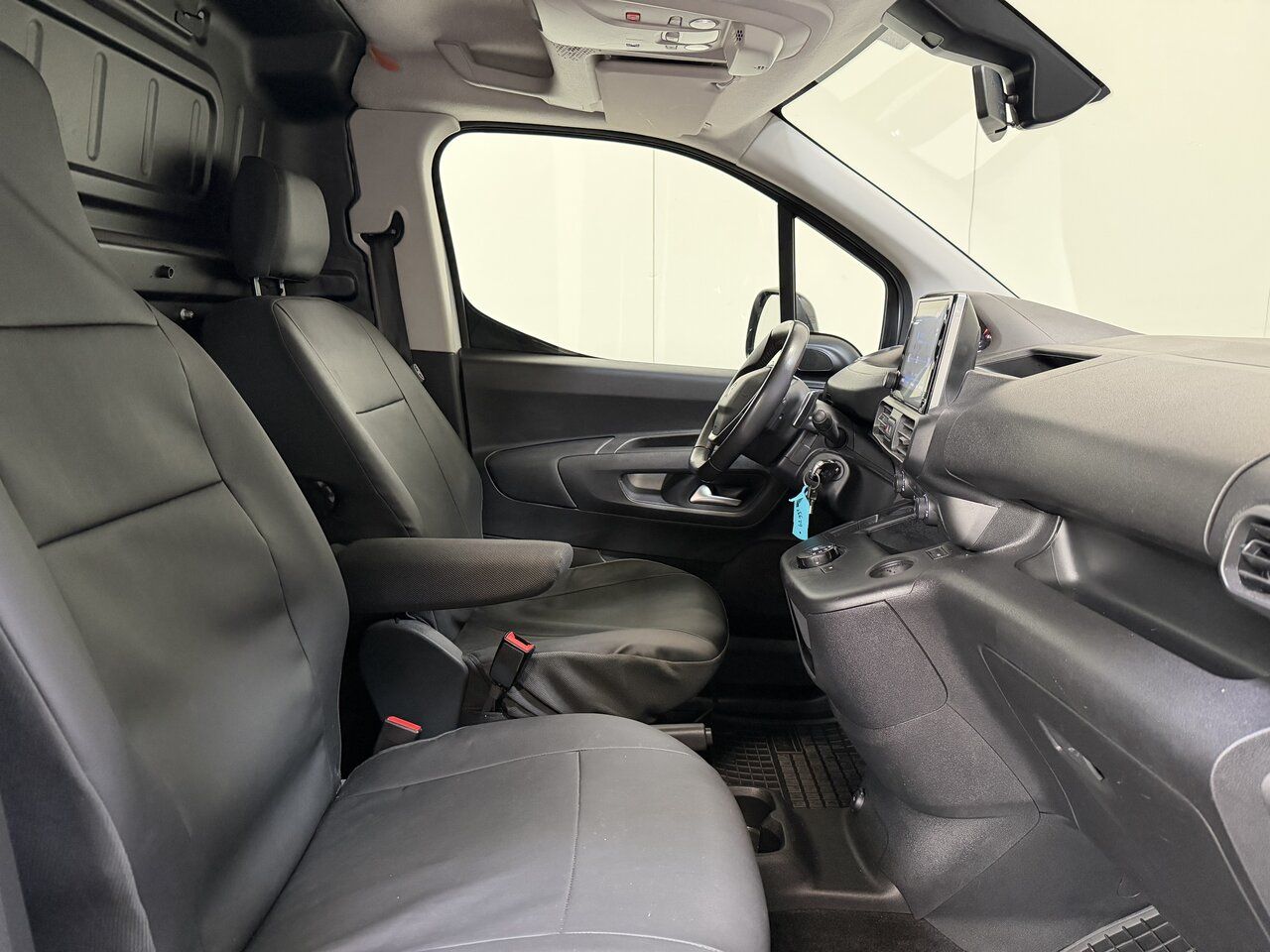 Peugeot Partner 1.5d Lichte Vracht Autom. 2PL - Airco -  imagem 2