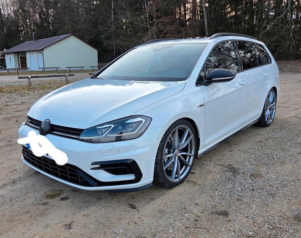 Image of Volkswagen Golf