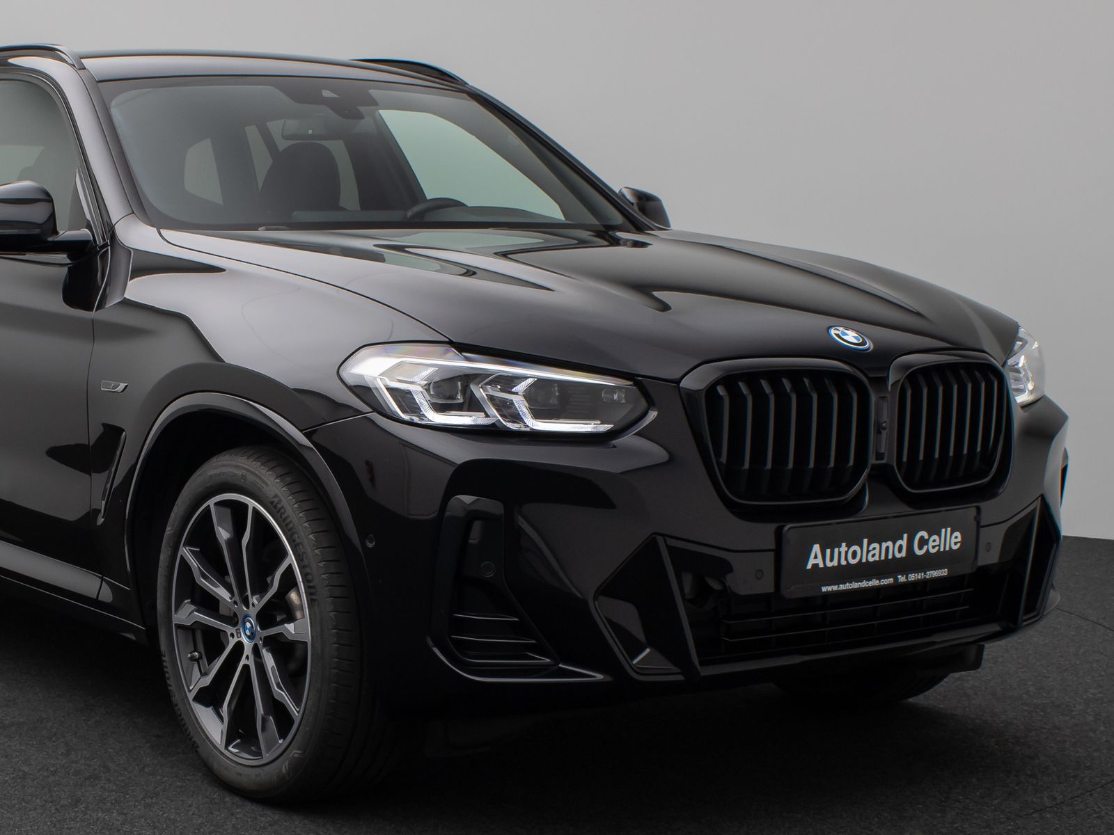 Fahrzeugabbildung BMW X3 xD30e M Sport 360°DAB HiFi Komfort AHK 20Zoll