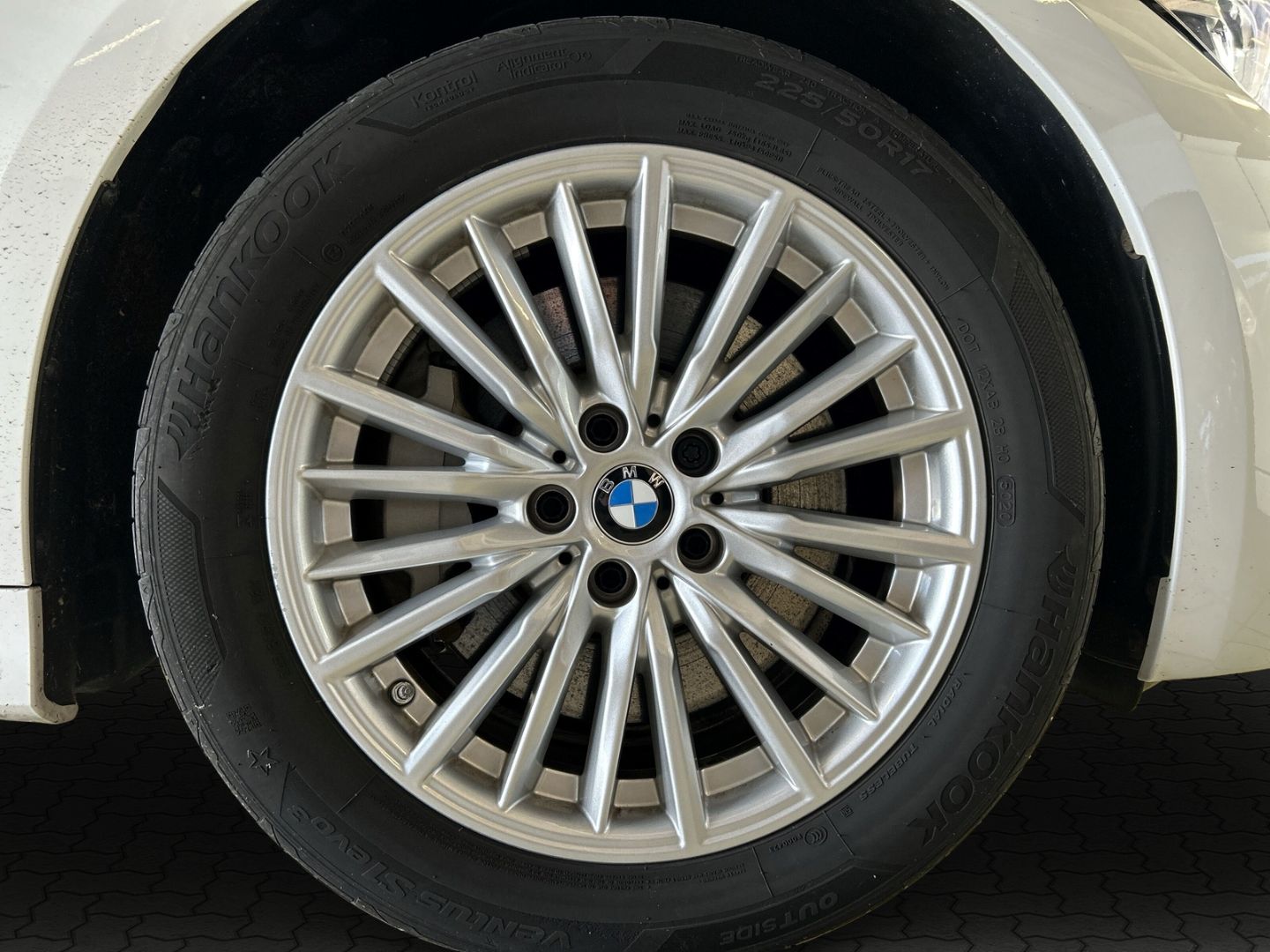 BMW 330 e Tour.Sport Line Cockp.PROF ACC AHK LED 17' foto 14