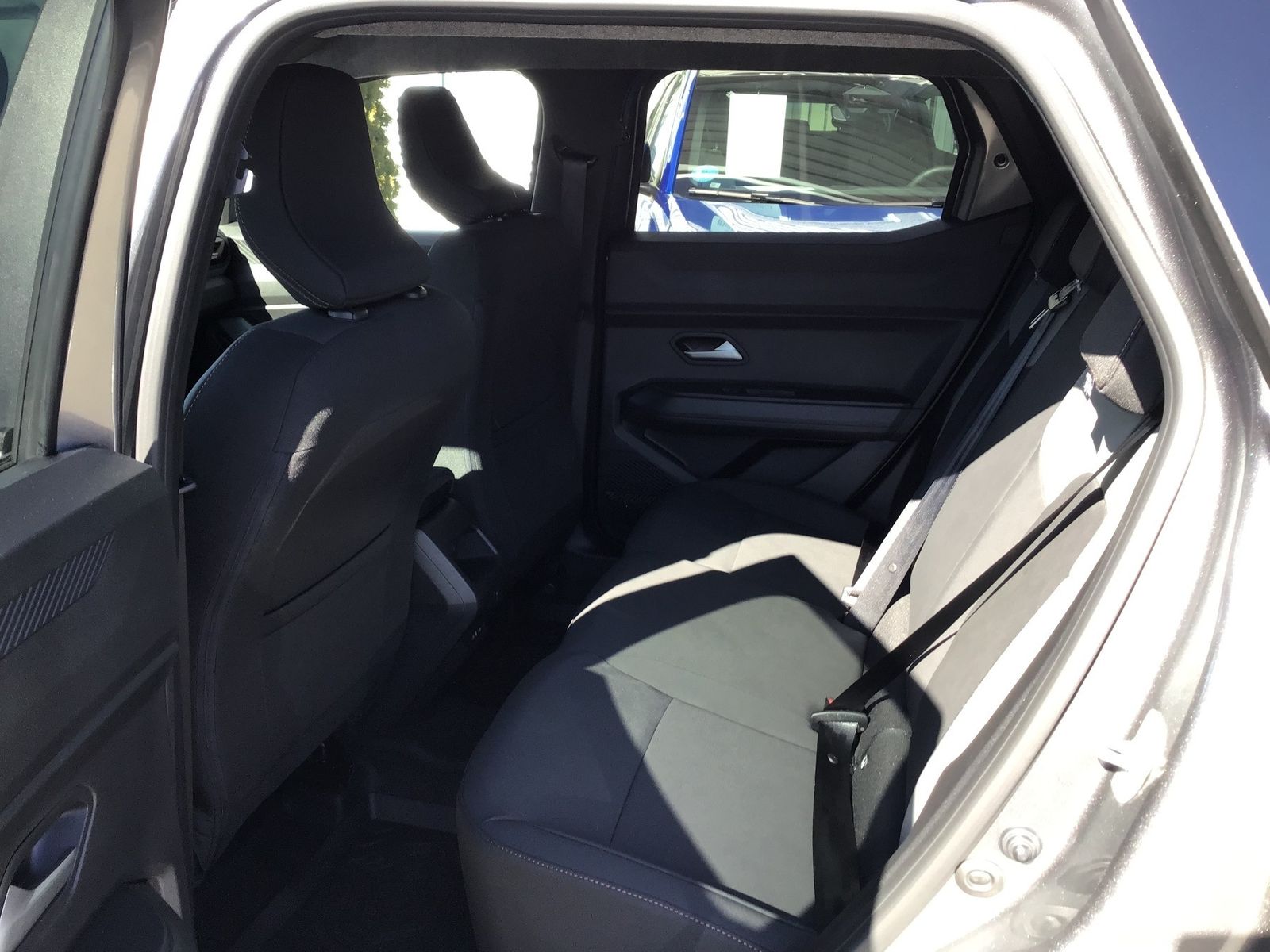 Fahrzeugabbildung Dacia Duster TCe 130 4x4 EXTREME/ALLRAD/SHZ/NAVI/