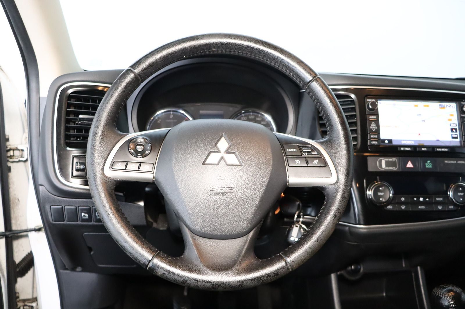 Fahrzeugabbildung Mitsubishi Outlander 2.2 DI-D Invite ClearTec 4WD