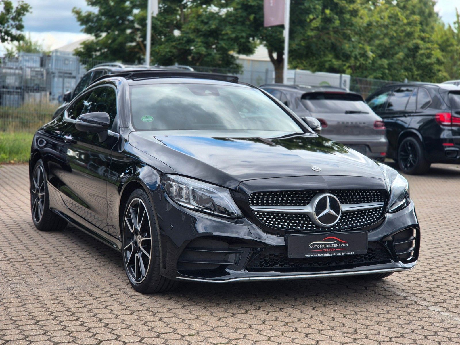 Mercedes-Benz C 300 Coupé 4Matic AMG Line Multibeam Virtual foto 4