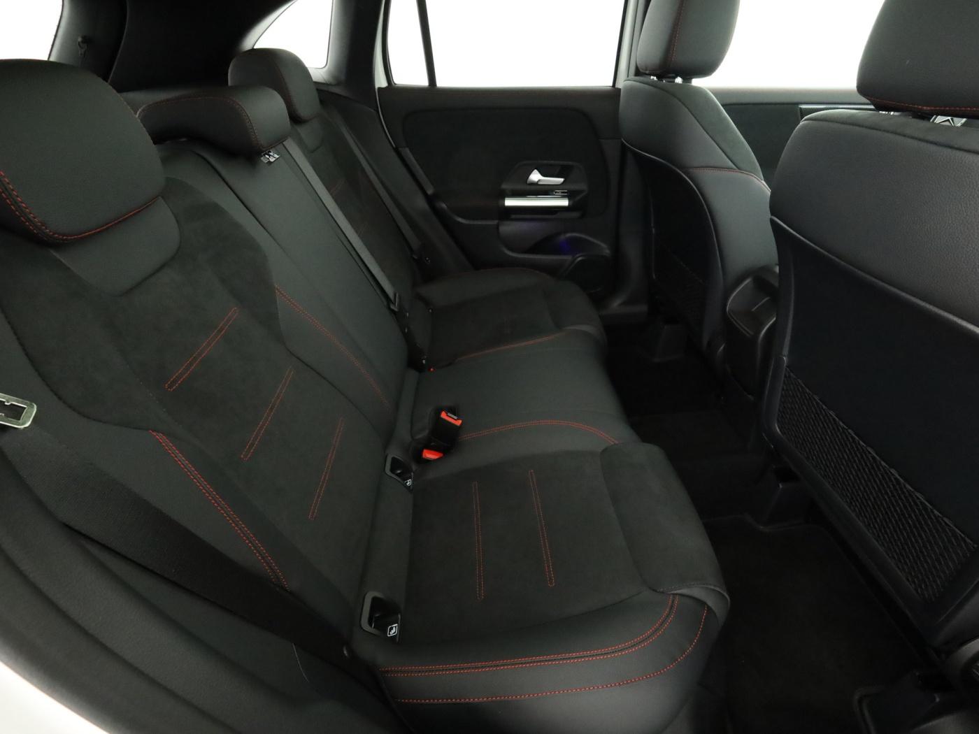 Mercedes-Benz GLA AMG*Night*19''*Pano*Multibeam*Klimaautom, миниатюра 27