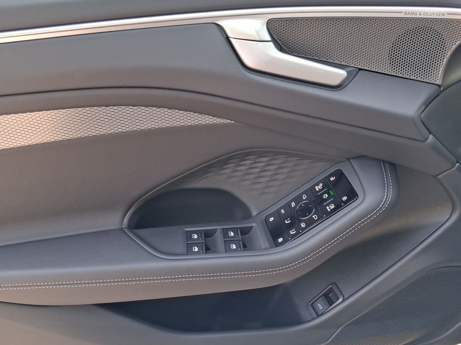 Audi A6 - Bild 8