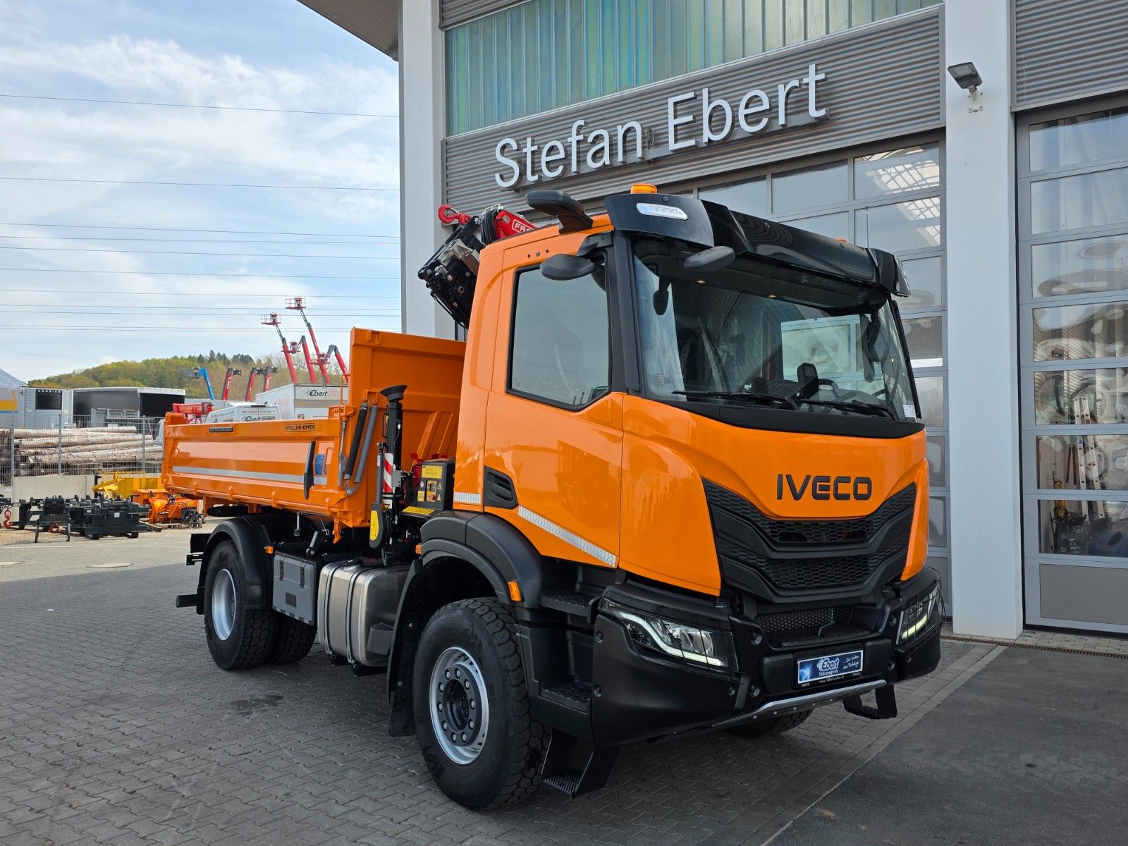 Fahrzeugabbildung Iveco X-Way AD190X54/P Fassi F125AC.1.24 Funk AHK