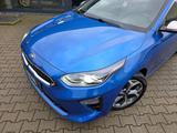 Kia cee'd Sw. Platinum *Leder*Pano*Ahk*Led*JBL*Voll* - blaue Kia cee'd Sportswagon