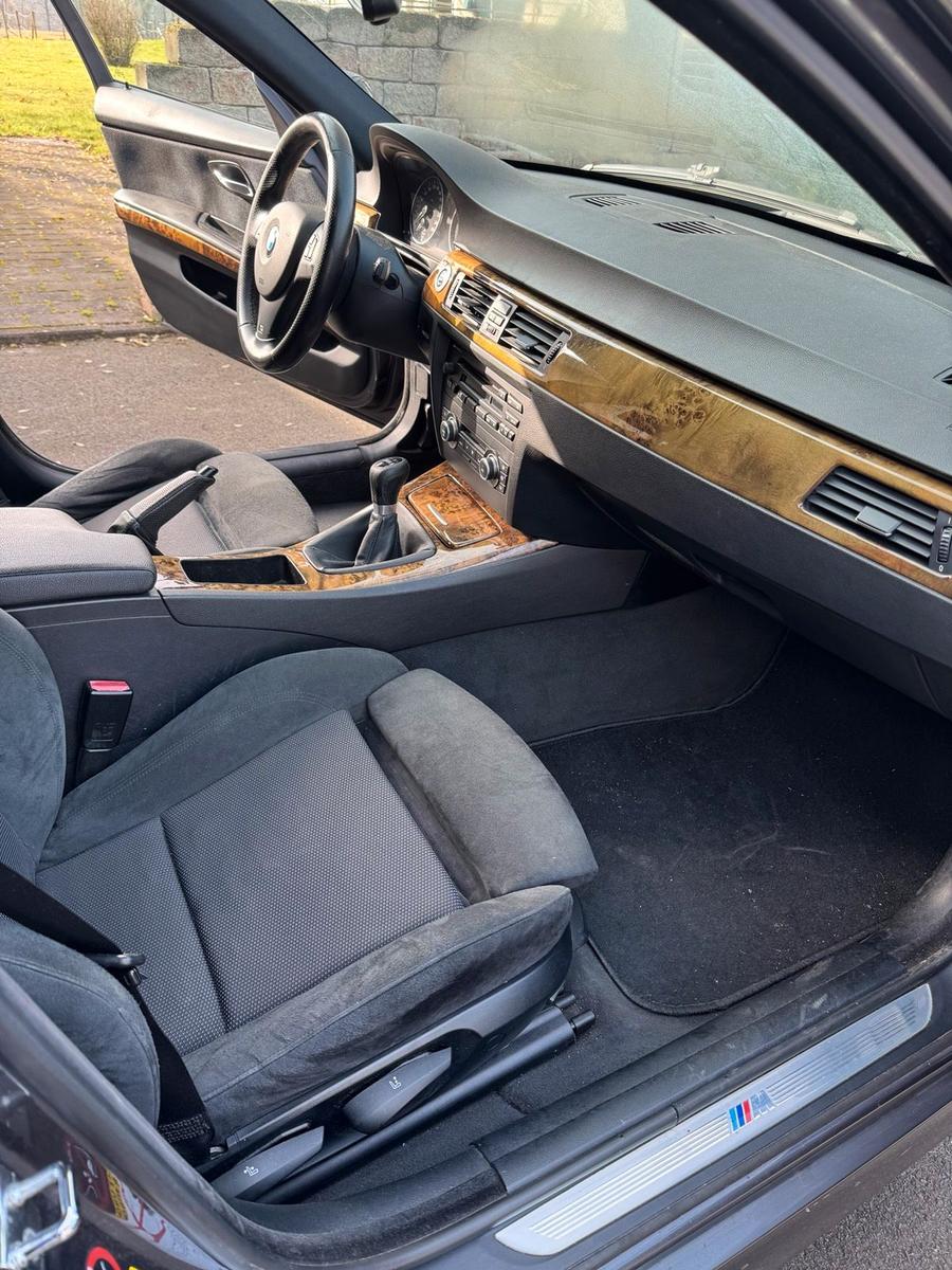 BMW 320 2005 — photo 7