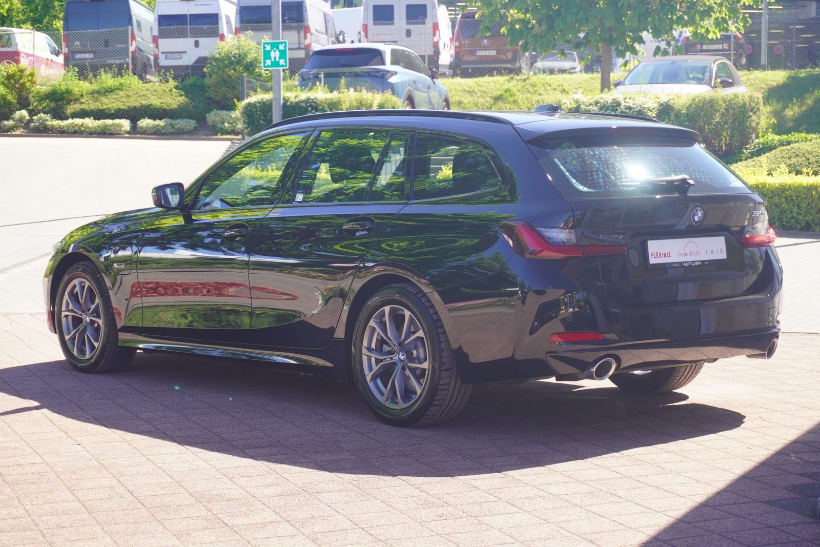 BMW 320e Touring Aut. LED Navi AHK ACC Android Apple foto 3
