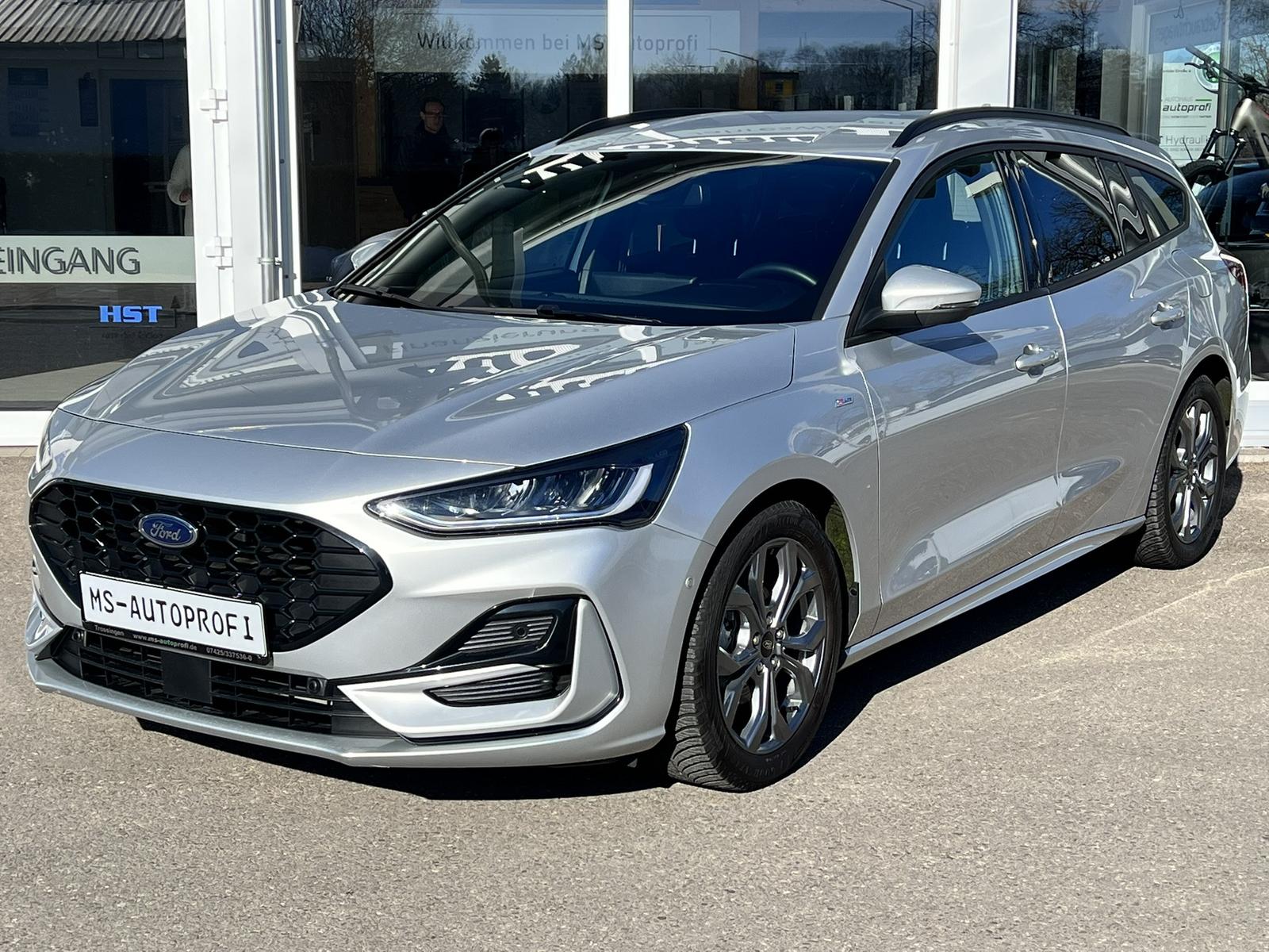 Ford Focus Turnier ST-Line X AHK Head Up Navi Kamera