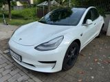 Tesla Model 3 Standard Range Plus RWD - Tesla Model 3: Rwd