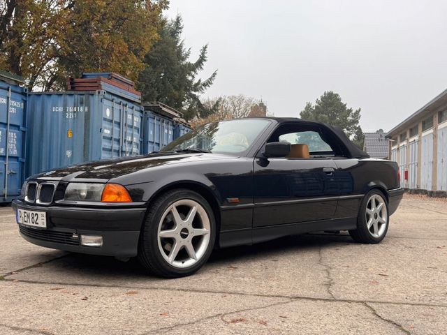 BMW e36 318i Cabrio 2. Hand seit 16 Jahren...