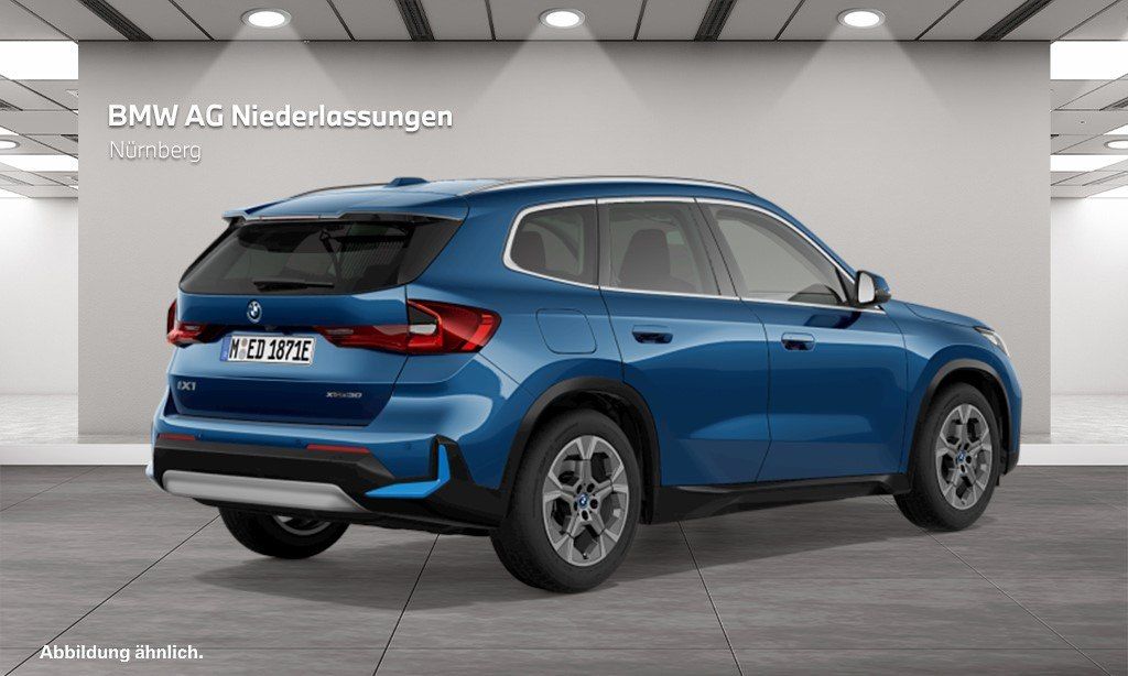 BMW iX1 xDrive30 Panorama Sportsitze Abstandstempom foto 2