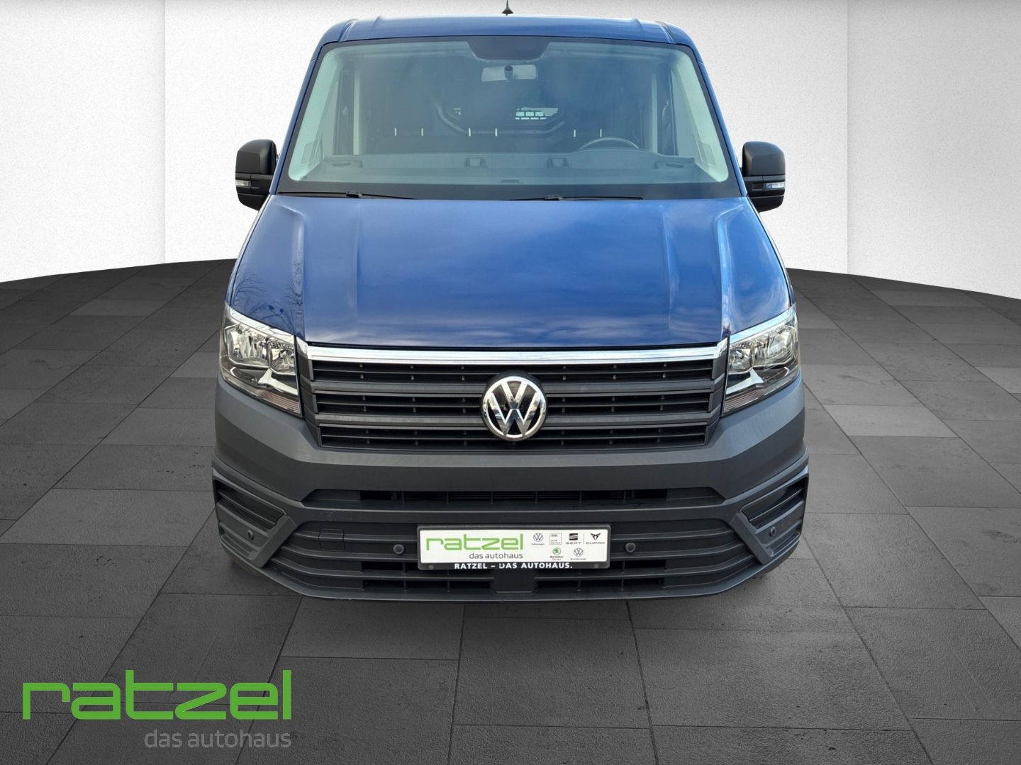 Fahrzeugabbildung Volkswagen Crafter Kasten 35 2.0 TDI L2H1 ML Navi AHK Stand