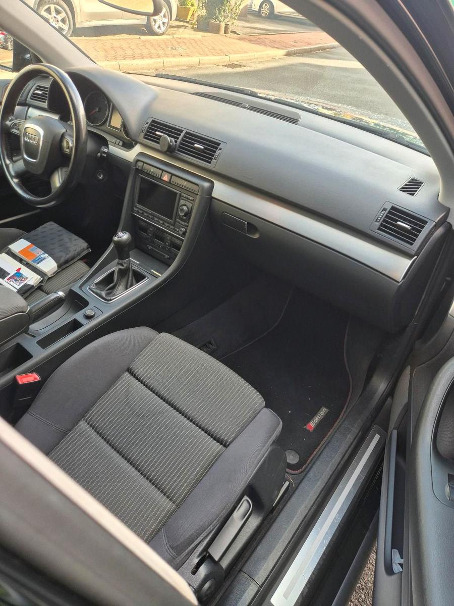 Audi A4 2005 — photo 8