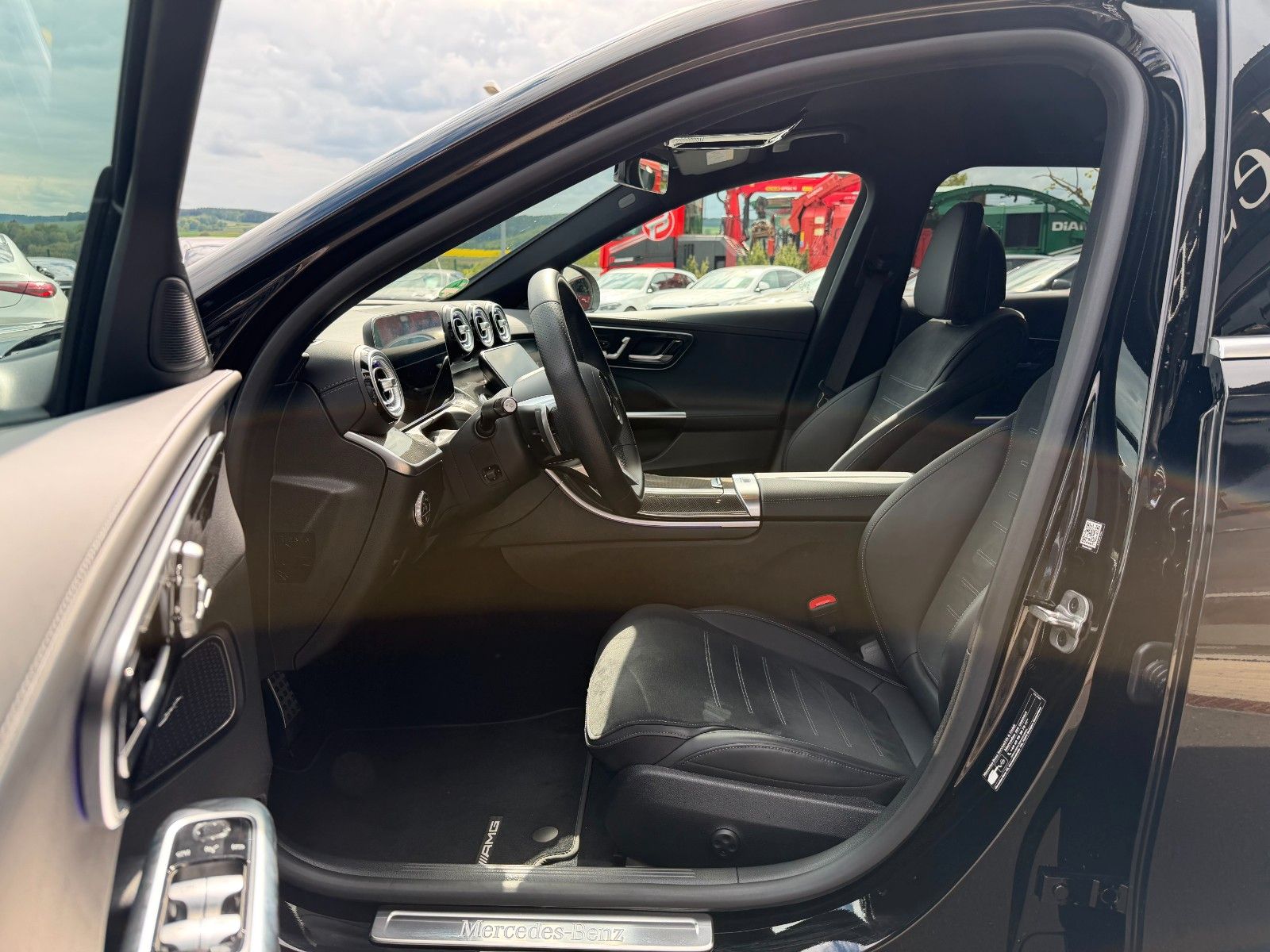 Fahrzeugabbildung Mercedes-Benz C 180 T AMG+AHK+Memory+Ambiente+TotW+