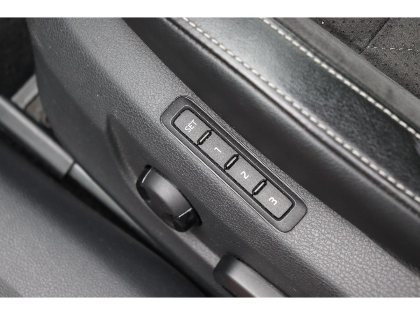 Fahrzeugabbildung SKODA Superb SportLine 4x4 Sportline Canton ACC AHK