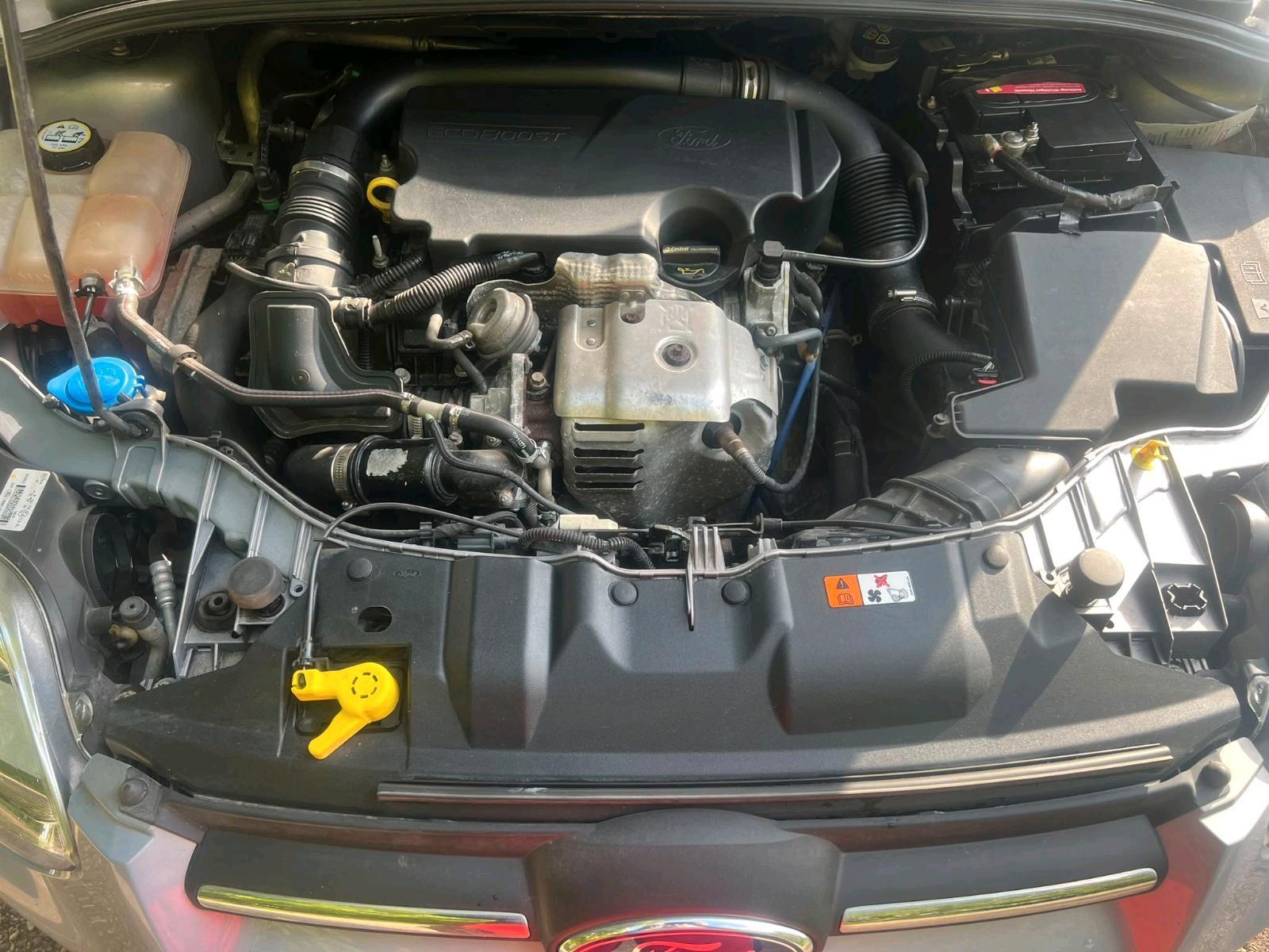 Ford Focus 2014 — photo 10