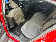 FORD Focus Lim. 1.0 Titanium*LED*Navi*DAB*ACC*
