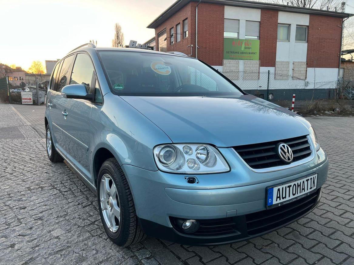 Volkswagen Touran Highline2.0 Automatik,Klima,Allwetter,AHK