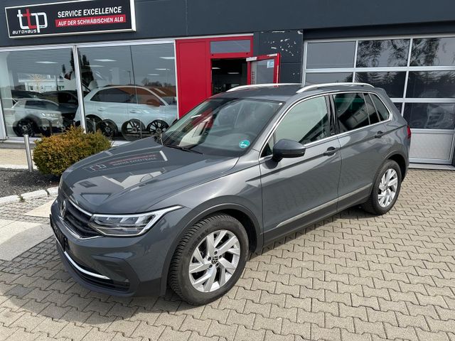 Volkswagen Tiguan 1.5 TSI Move LED R.Kamera Lenkradheiz.AHK