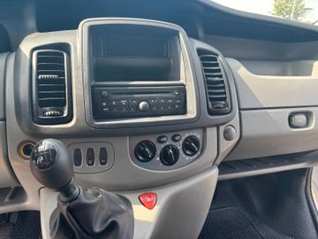 Renault Trafic - 11